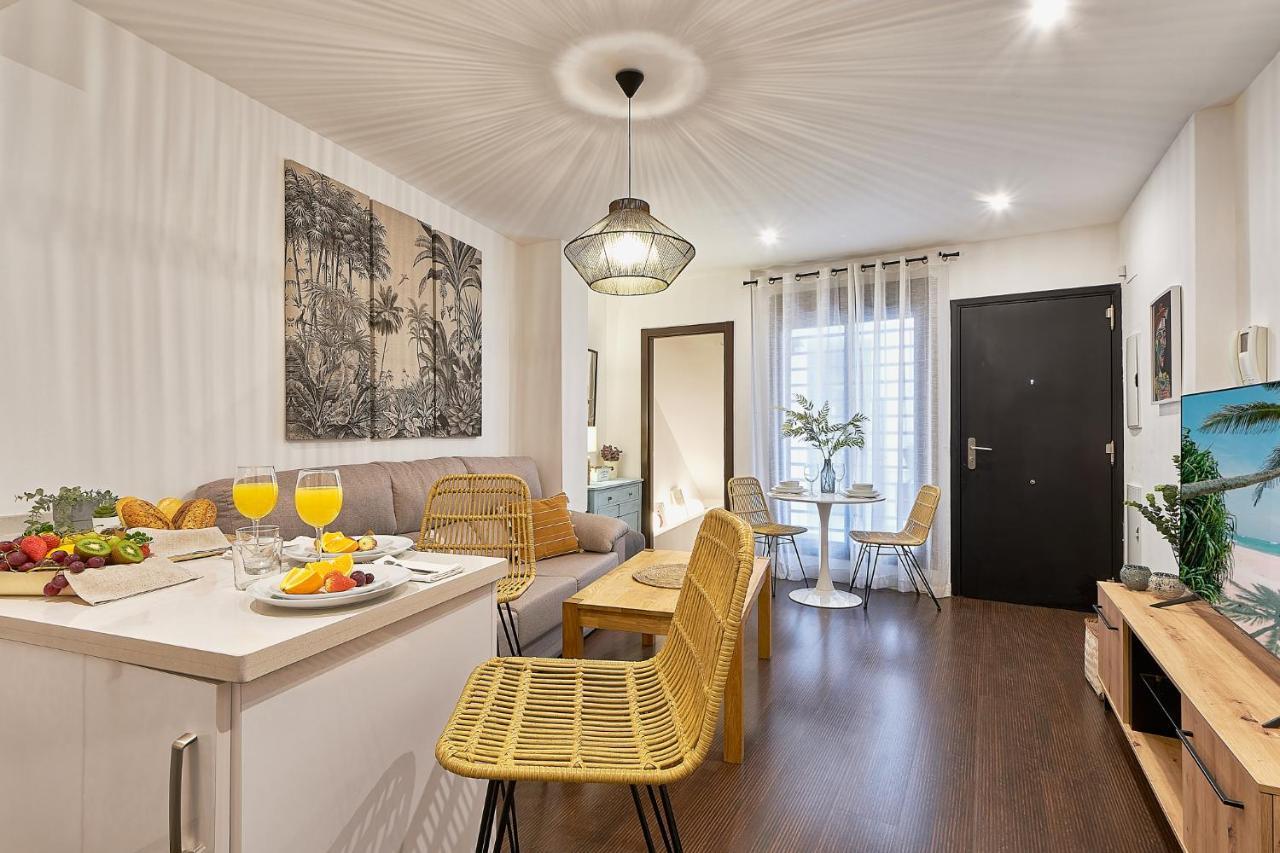 Sunset Apartment - City Center มาลากา ภายนอก รูปภาพ